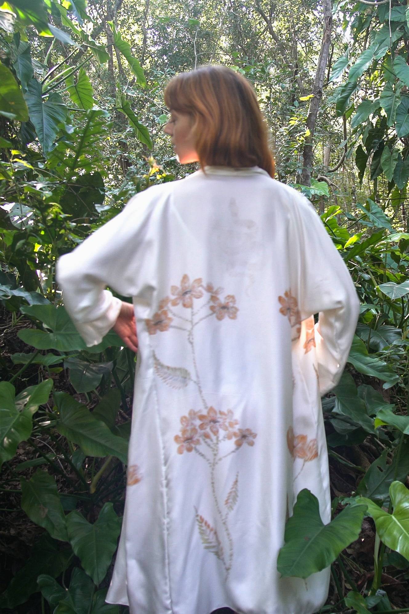 The Royal Silk Robe in Azulik Flowers – Holding Court Inc