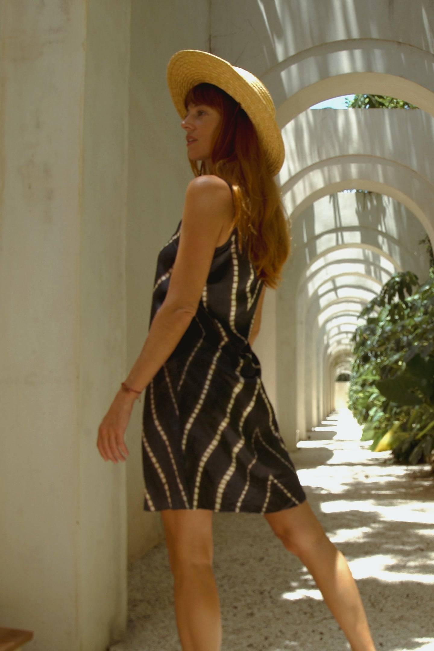 ☆WEEKEND☆直営店買付☆エレガントSilk crepe Dress/VELA Vela Sustainable Silk Slip Dress in Striped Shibori